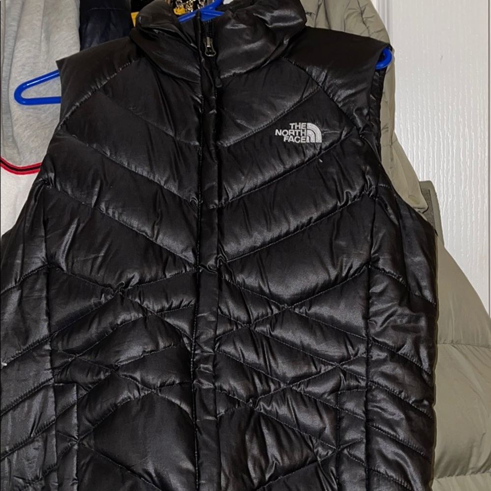 NORTH FACE WINTER VEST ZIP UP